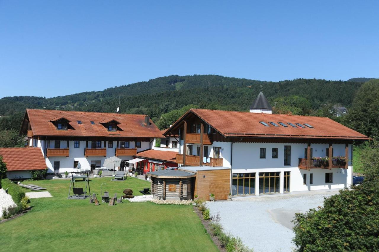 ホテル Bernrieder Hof エクステリア 写真